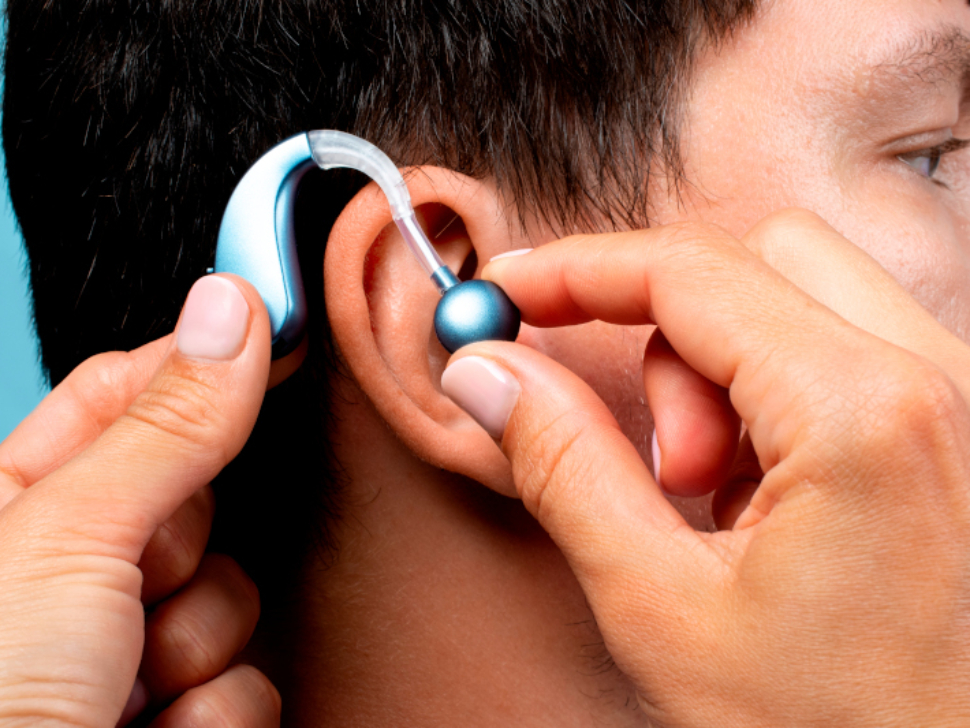 mantenimiento de audífonos en málaga